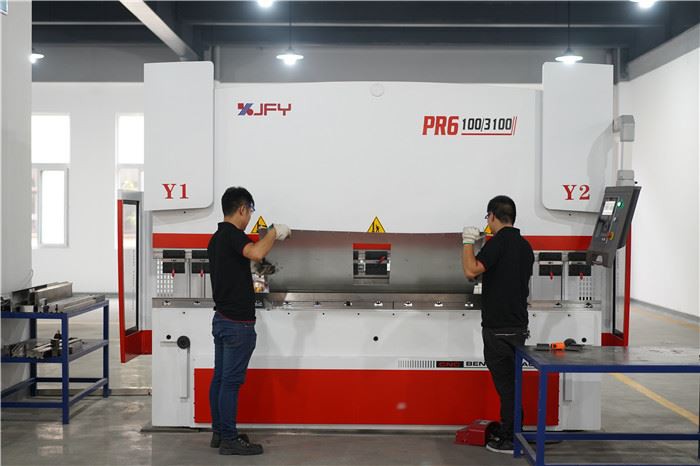 sheet metal bending service